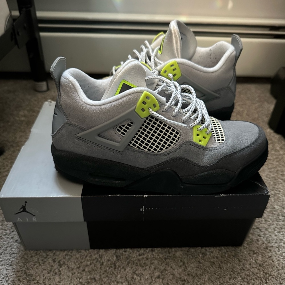 Jordan 4 Neon 95
